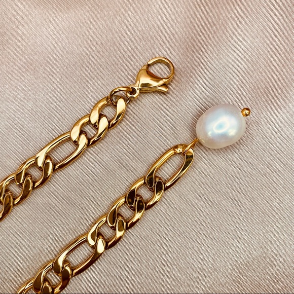 18K Gold Six Freshwater Pearls Charms Fígaro Link Anklet - Picture 8 of 10